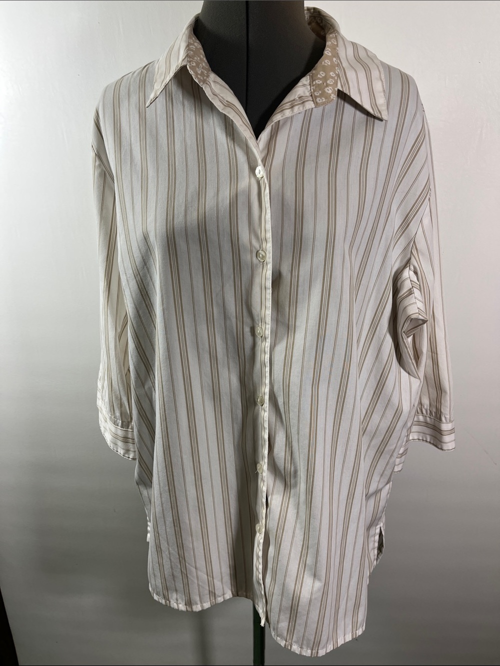 Alia Women Top/Blouse Size 18 Tan & Cream Stripe 3/4 Sleeves
